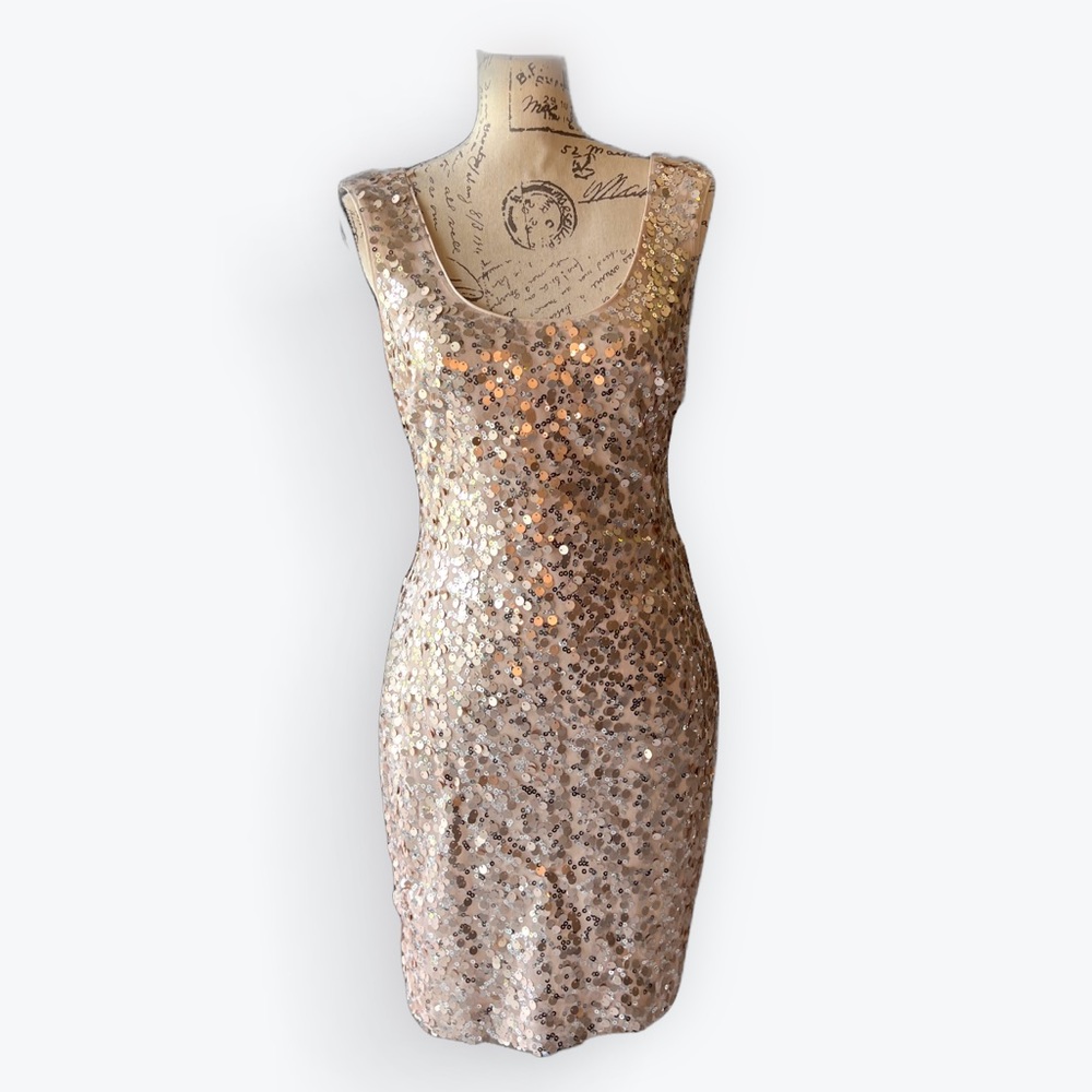 GUESS | Women's Gold~Champagne Sequin Dress | Size 6